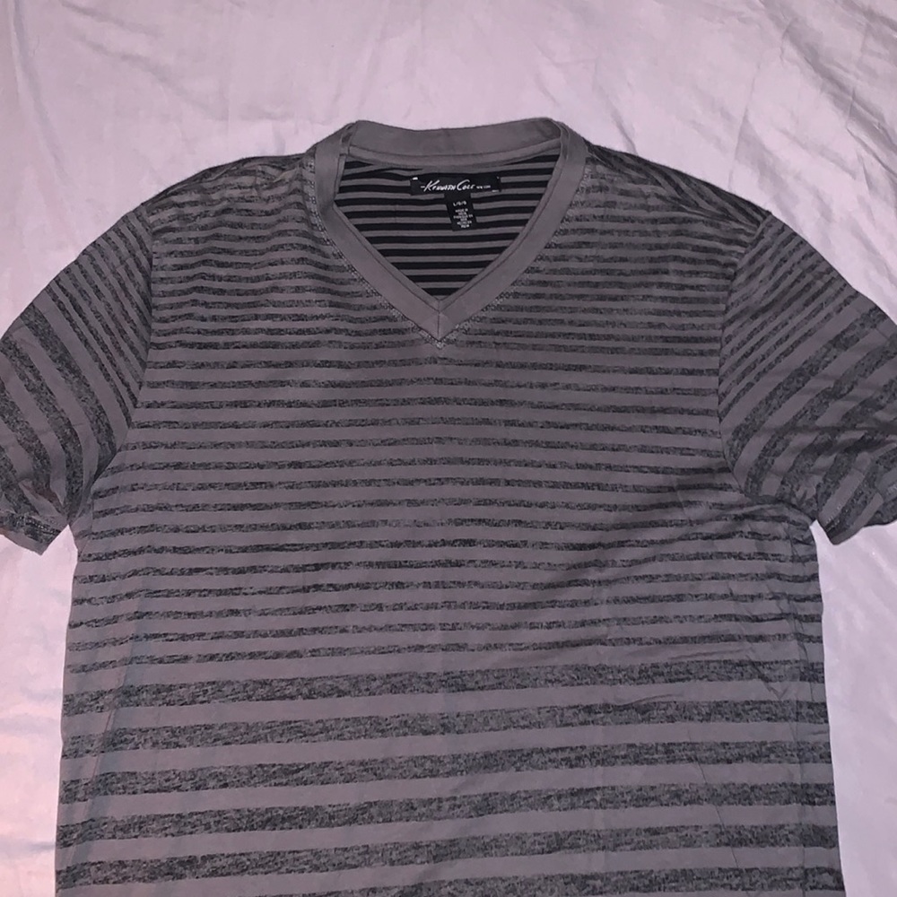 Kenneth Cole striped v neck